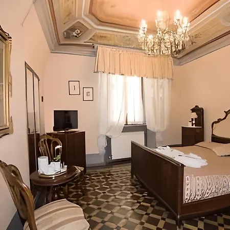 Oda ve Kahvaltı Relais Centro Storico Pisa